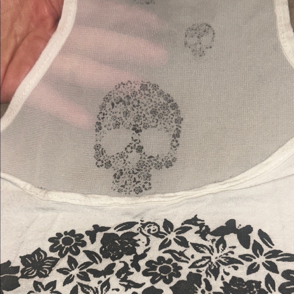 🩵3/$20🩵 Hi Low Skull Print Tank Top with mesh see through back - Picture 5 of 6